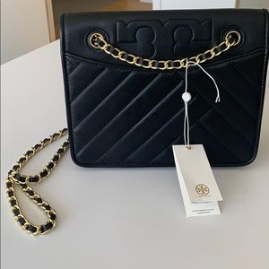 BRAND NWT Tory Burch Alexa shoulder bag/crossbody